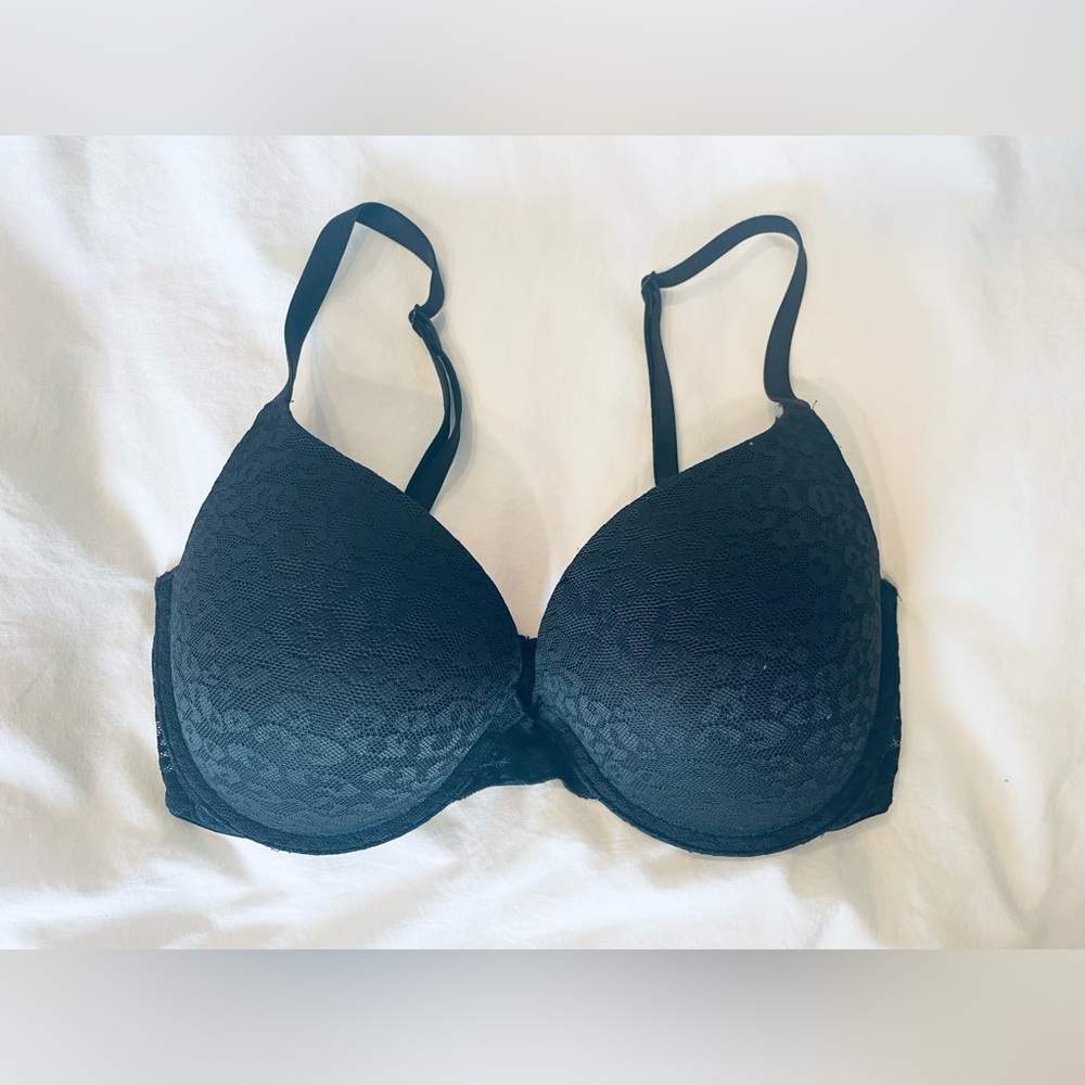 VS PINK Wear Everywhere Push-up Bra, Leopard Lace, Black, Size 32DD